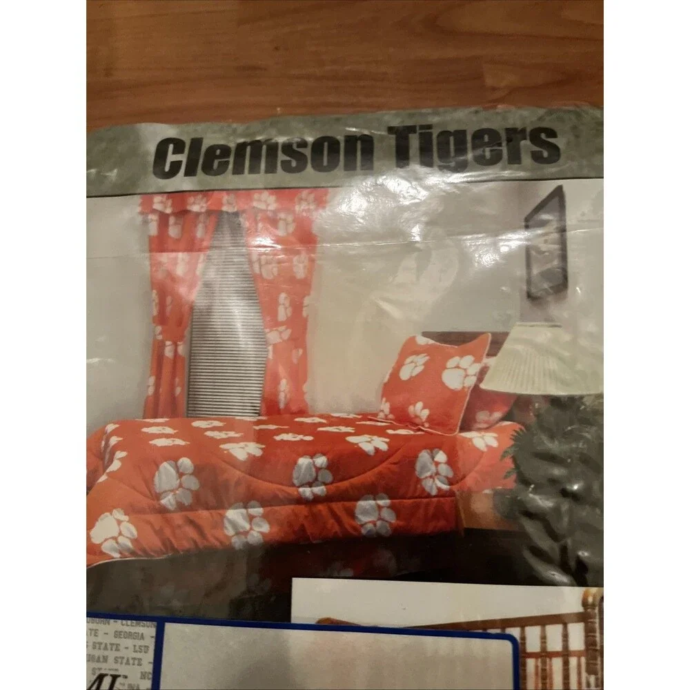 Clemson Tigers 84